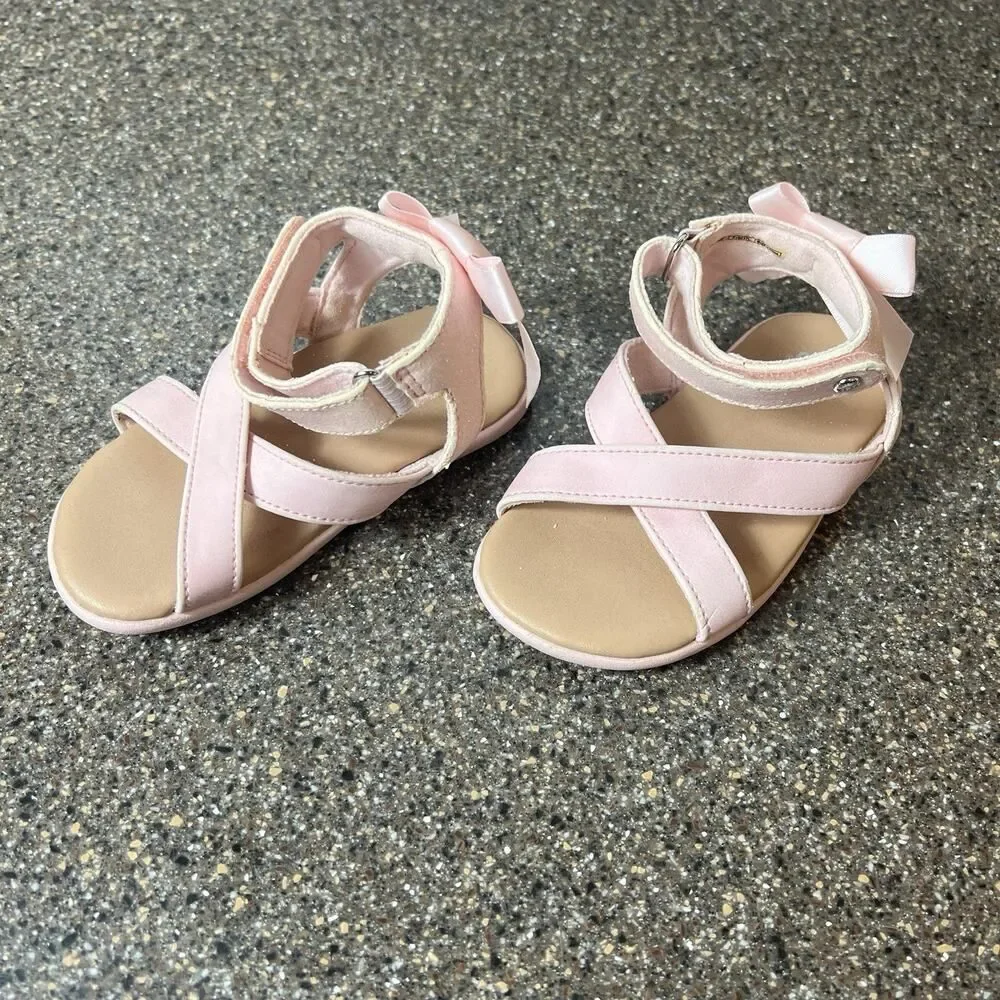 UGG Little Girls Toddlers Size 6/7 Pink Glitter Faux Leather Ankle Strap Sandals